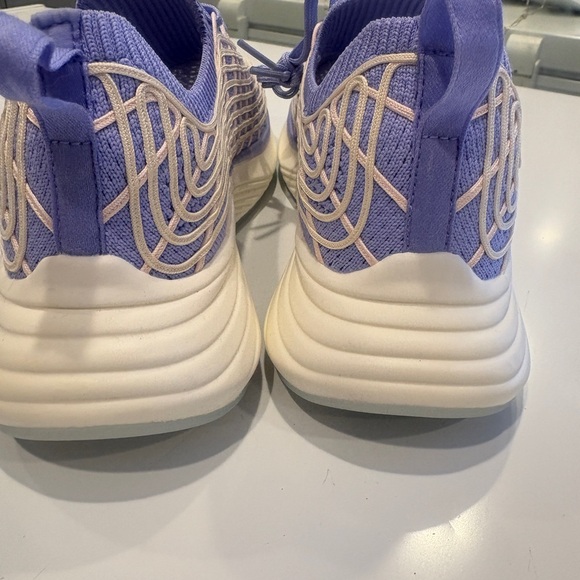 APL Womens Lavender and Cream Sneakers - Picture 7 of 7
